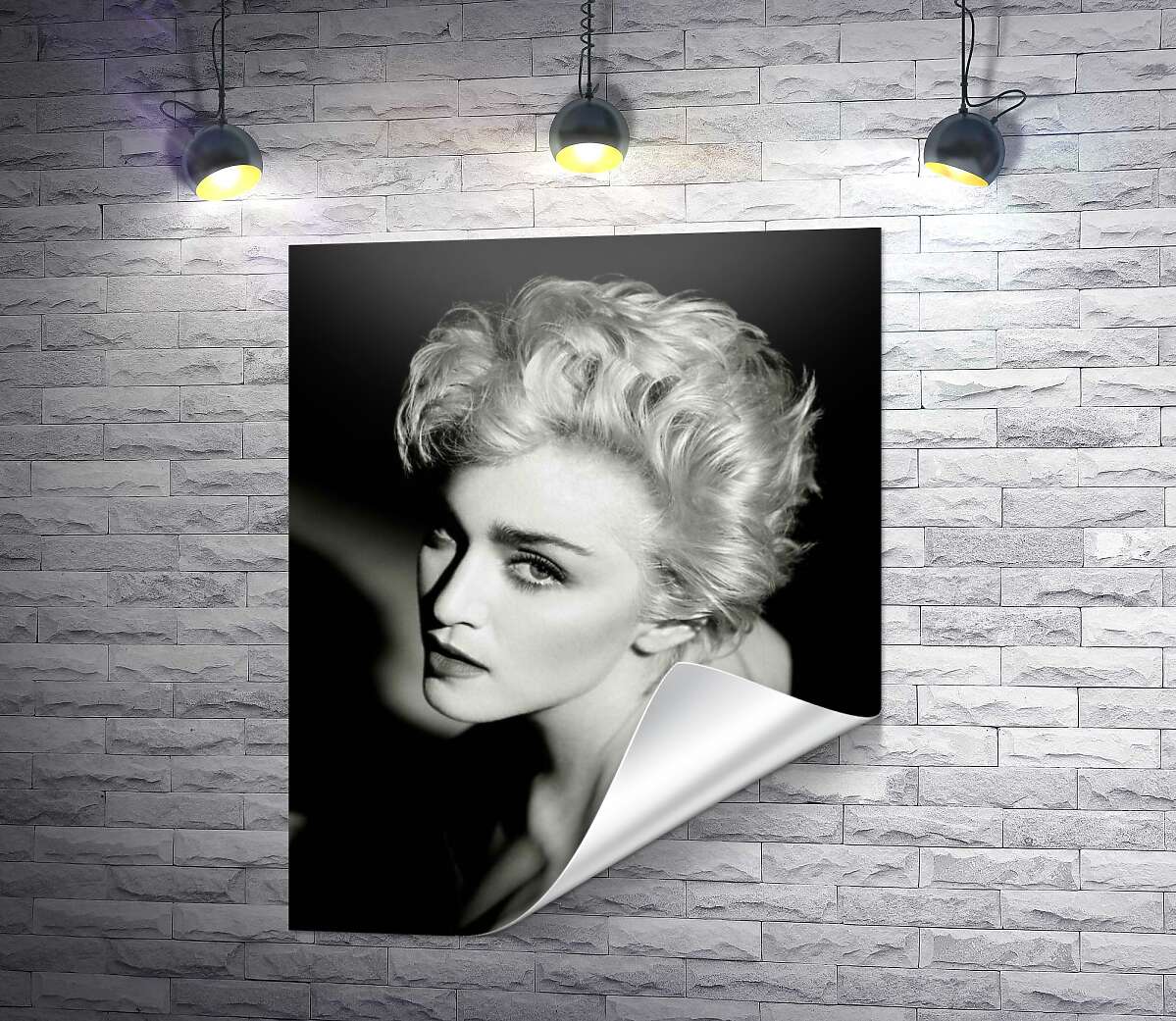 друк Чарівна Мадонна на чорно-білій фотографії
