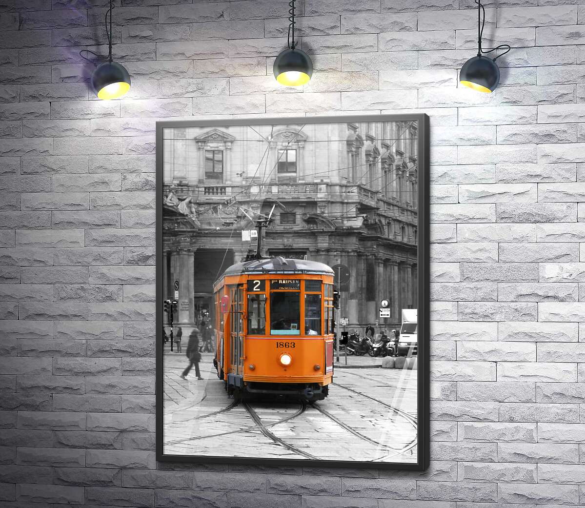 постер Помаранчевий трамвай на старовинній вулиці