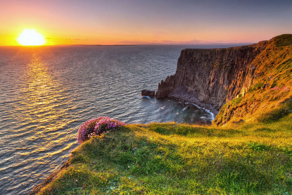 картина-постер Ірландські скелі Мохер у променях заходу сонця