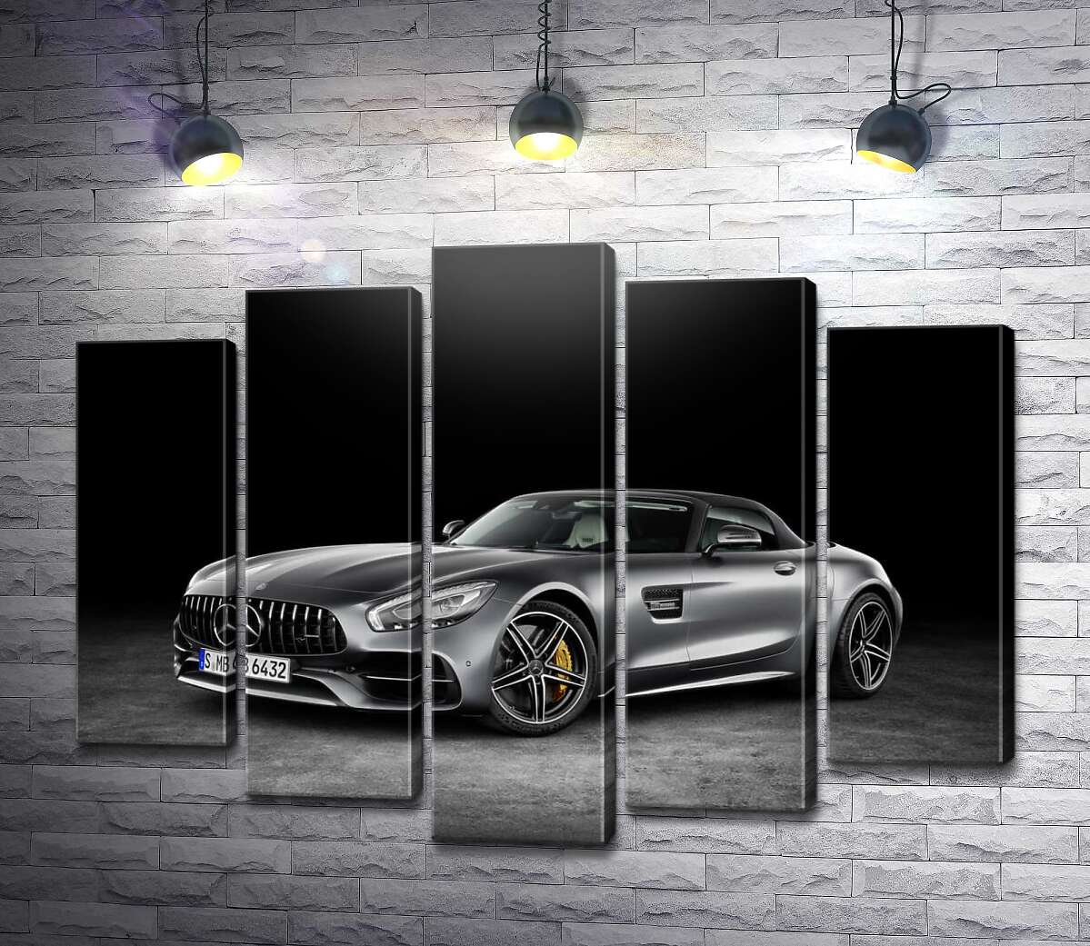 модульна картина Сріблястий автомобіль Mercedes-Benz GT (Модуль №4)