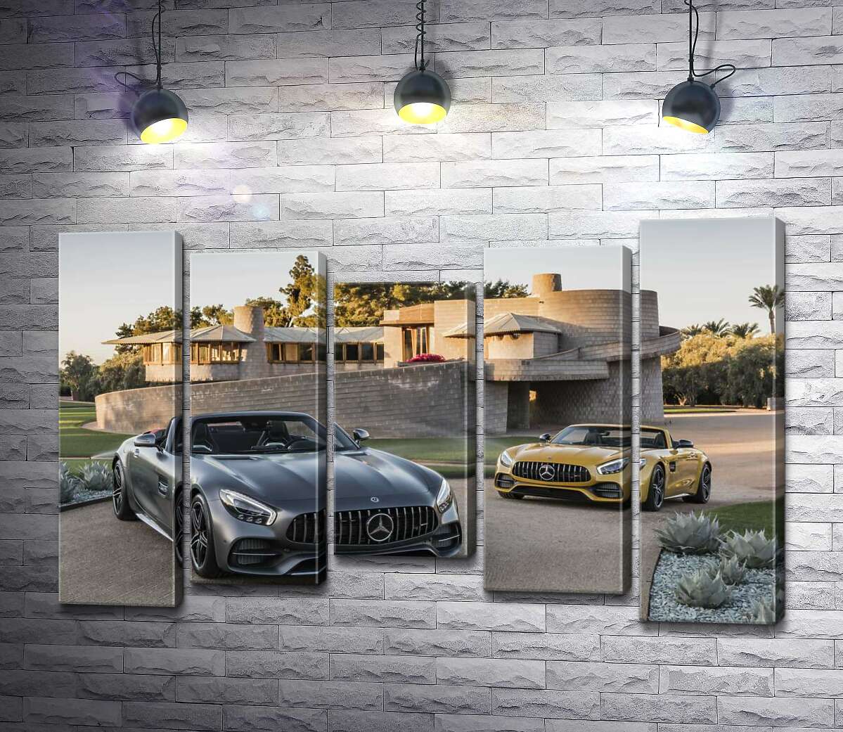модульна картина Люксові автомобілі Mercedes-Benz AMG GT на задньому дворі вілли (Модуль №27)