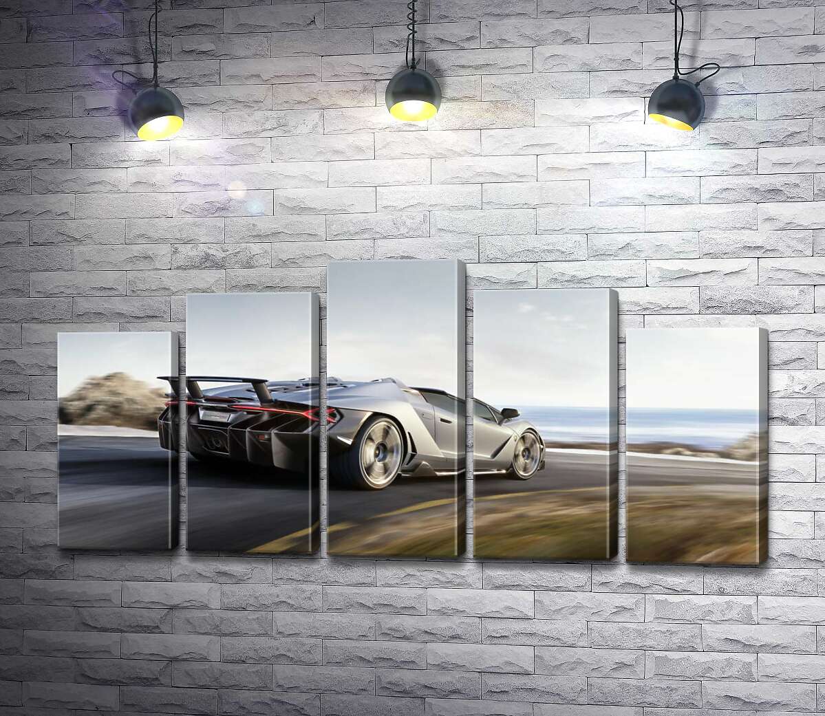 модульна картина Сріблястий автомобіль Lamborghini Centenario мчить по дорозі (Модуль №29)