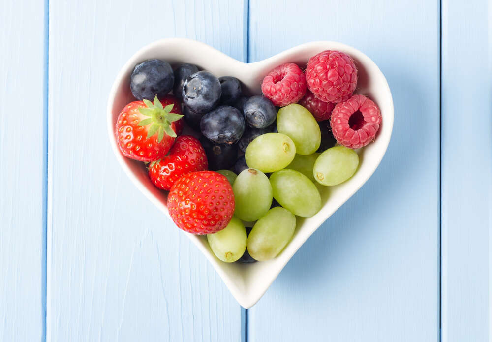 картина-постер Вкусное ягодное сердце