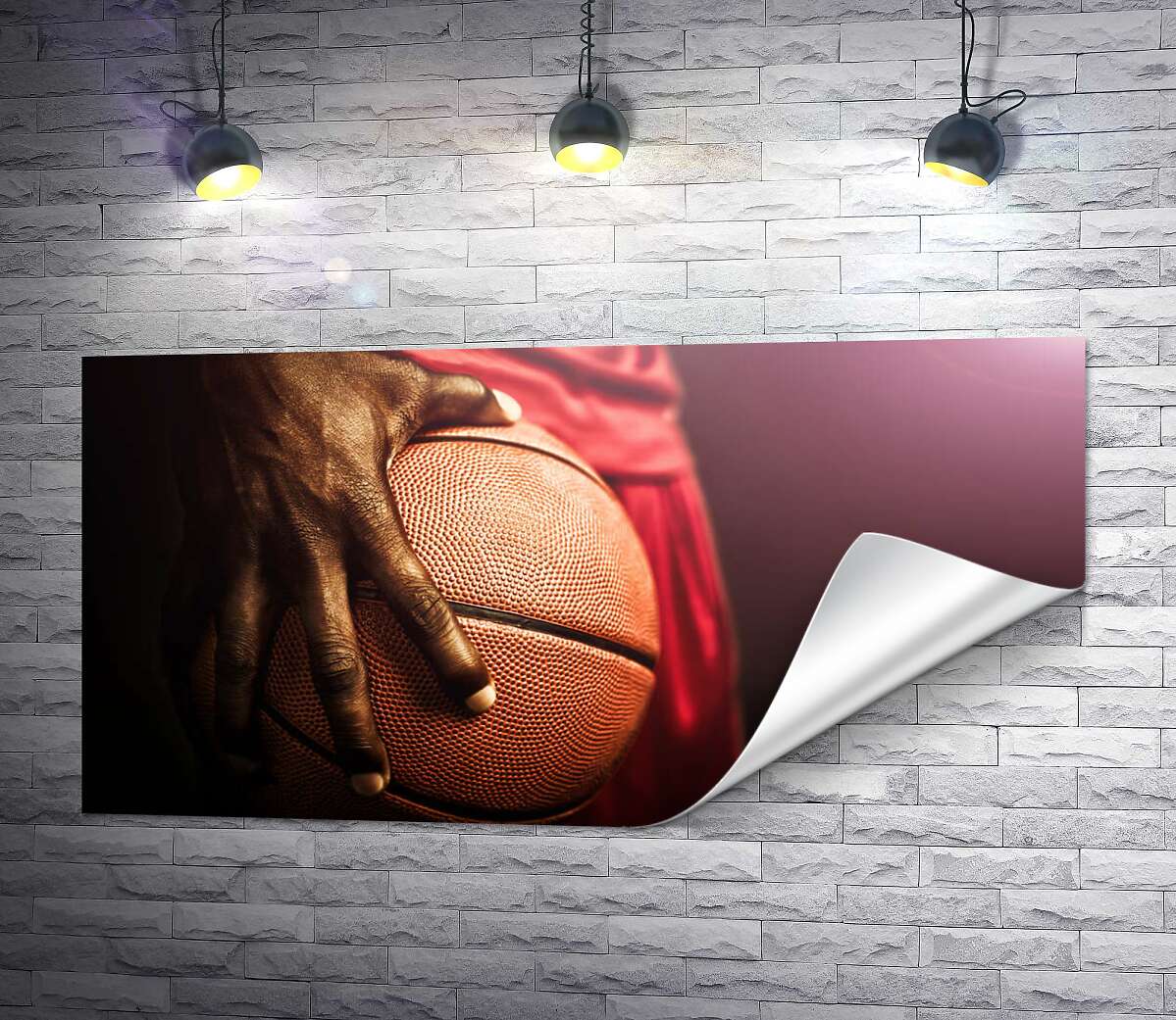 печать Баскетбольный мяч в большой руке спортсмена