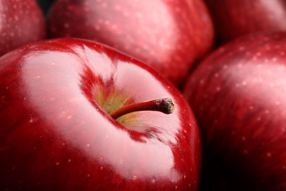 картина-постер Сочные красные яблоки