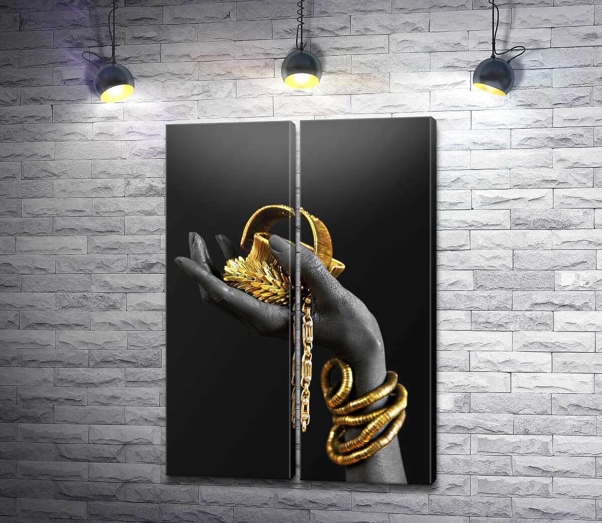 модульная картина Темная рука с золотыми украшениями