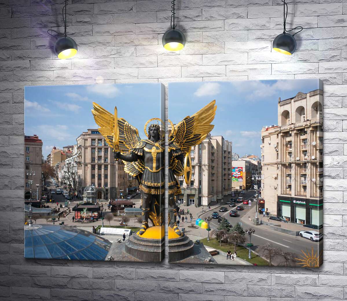 модульная картина Скульптура Архангела Михаила в Киеве