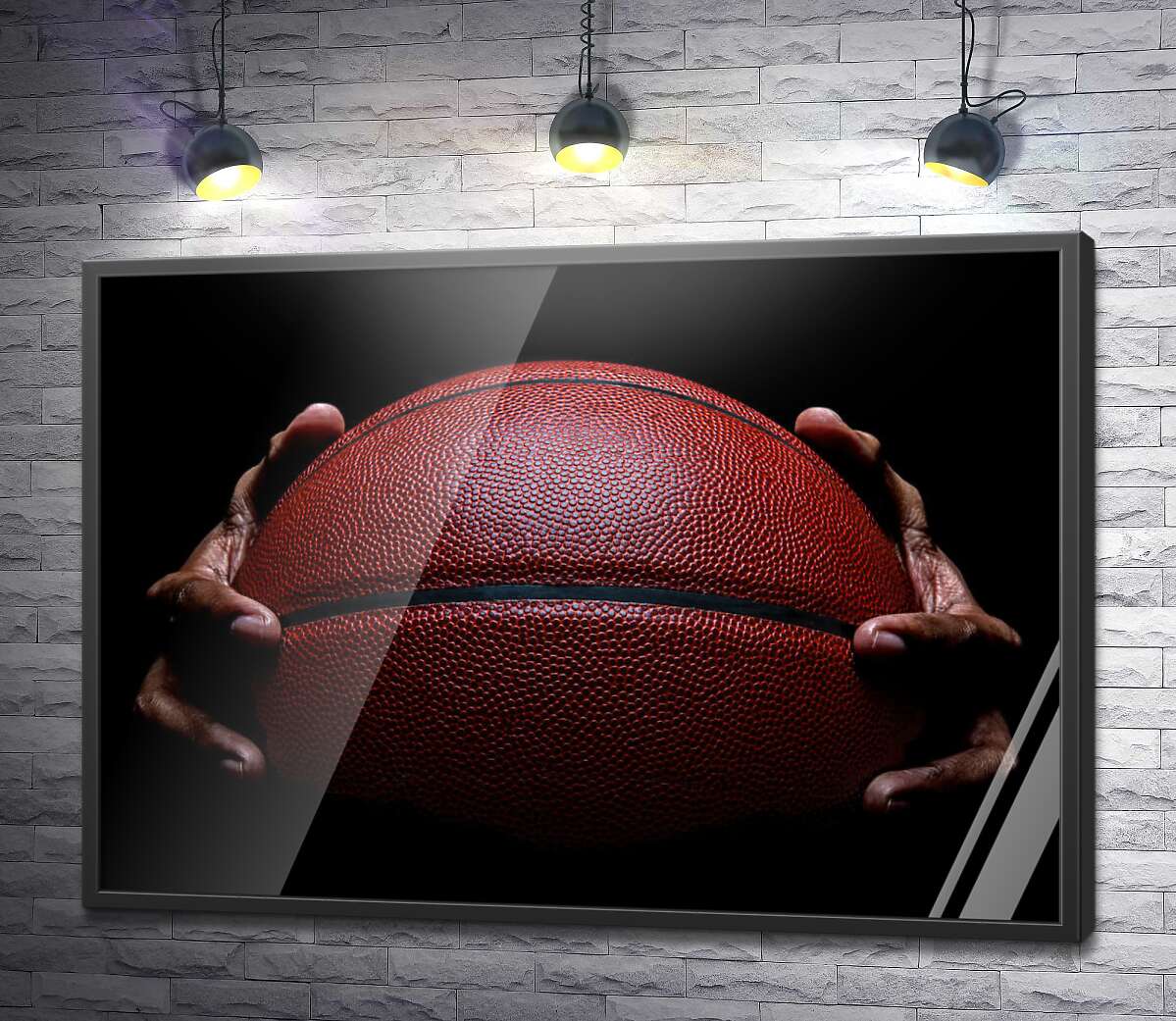 постер Баскетбольный мяч в руках спортсмена