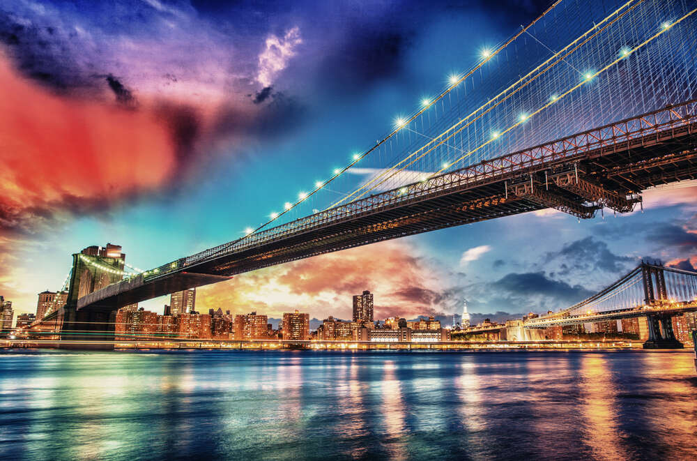 картина-постер Разноцветная ночная панорама Бруклинского моста