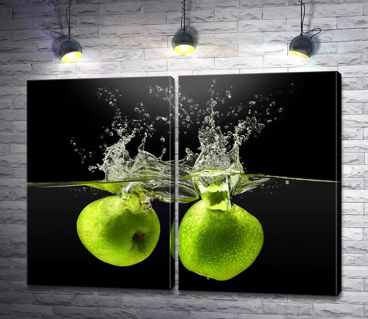 модульна картина Два зелені яблука у воді