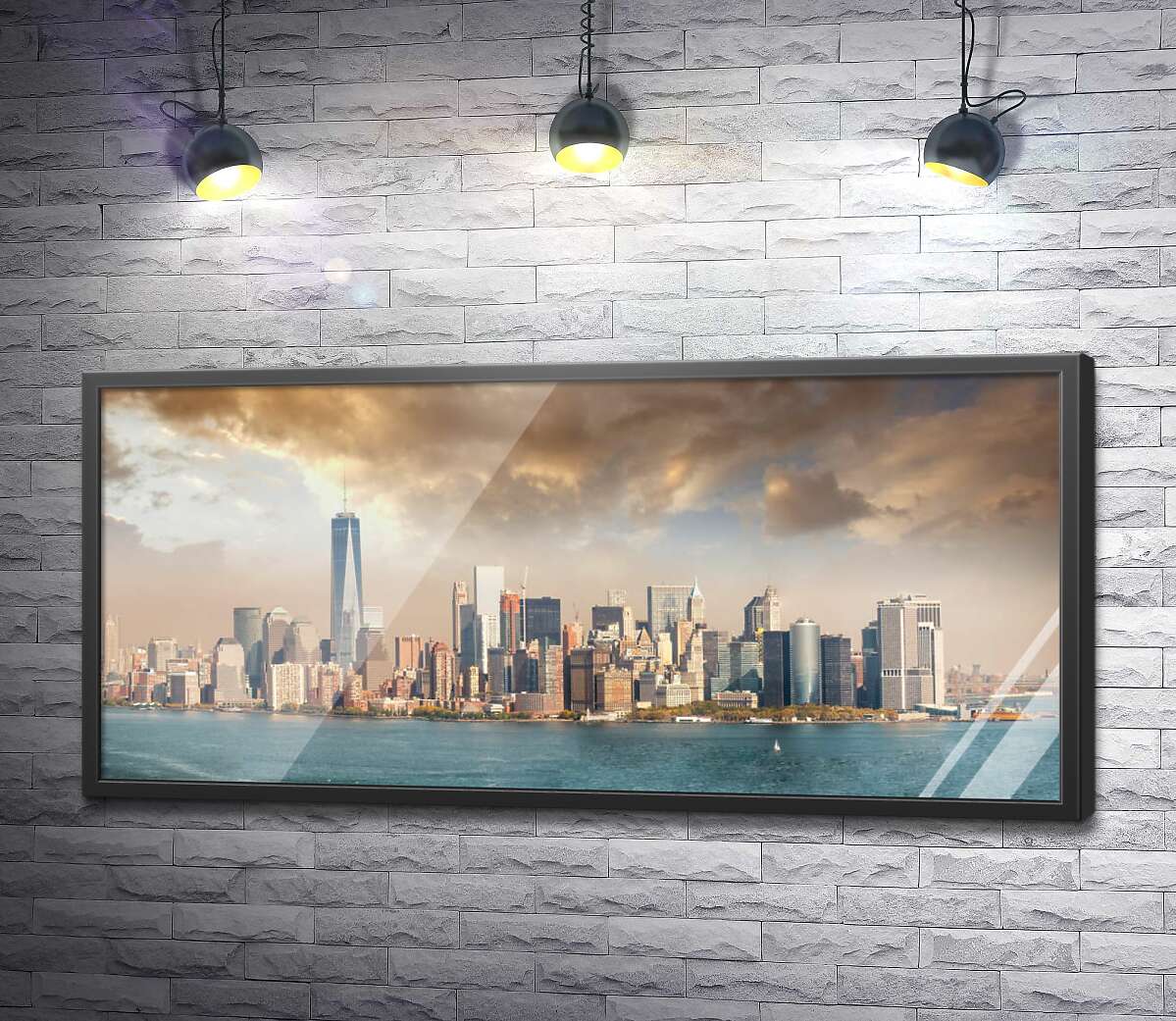 постер Панорама Нью-Йорка над хмарами, що згущуються