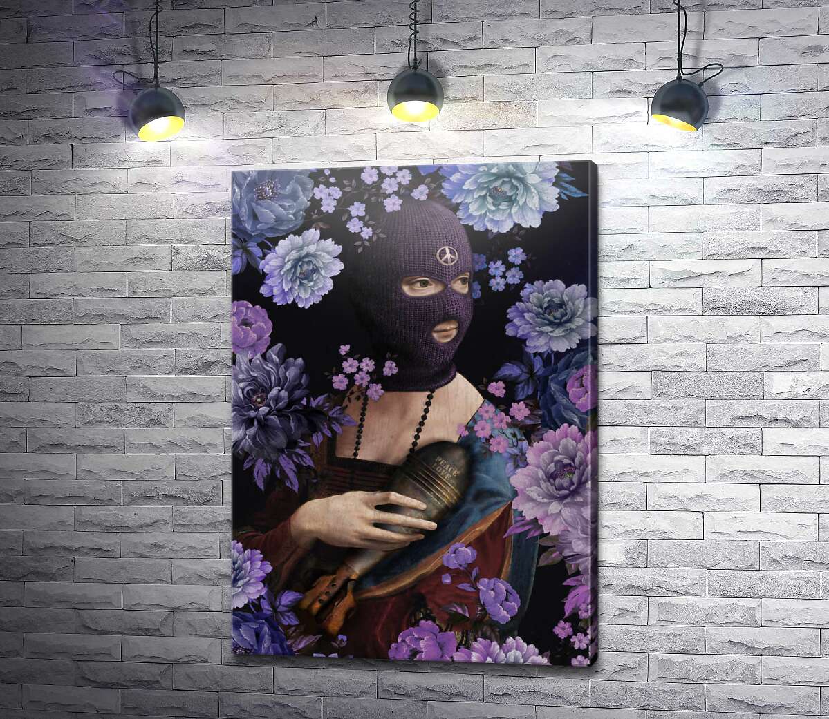картина Девушка в маске с винтажной авиабомбой