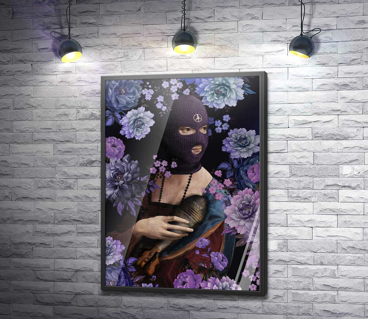 постер Девушка в маске с винтажной авиабомбой