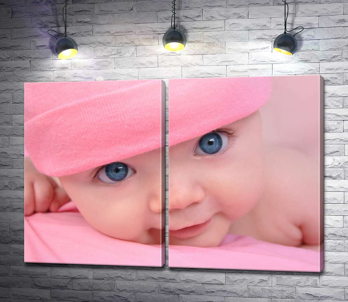модульна картина Чистий погляд блакитних очей немовляти