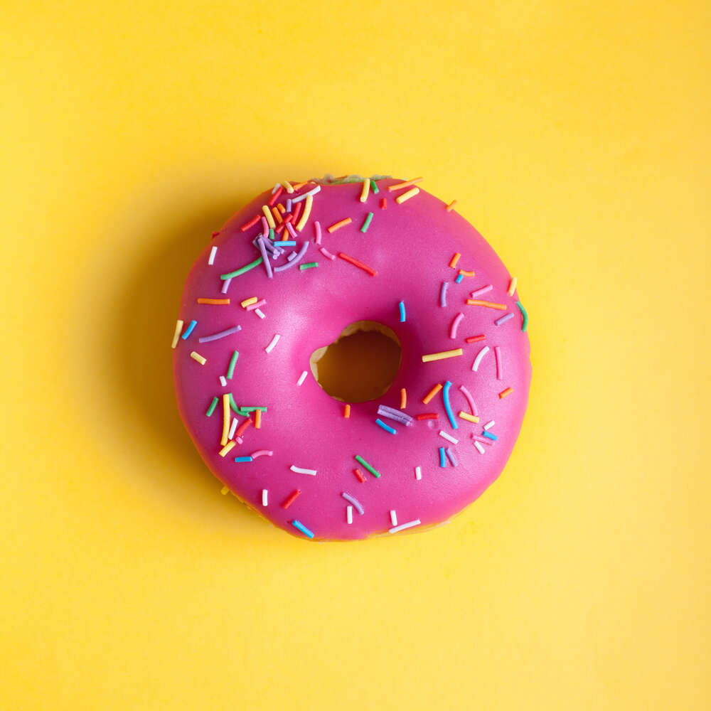 картина-постер Сладкий пончик в розовой глазури