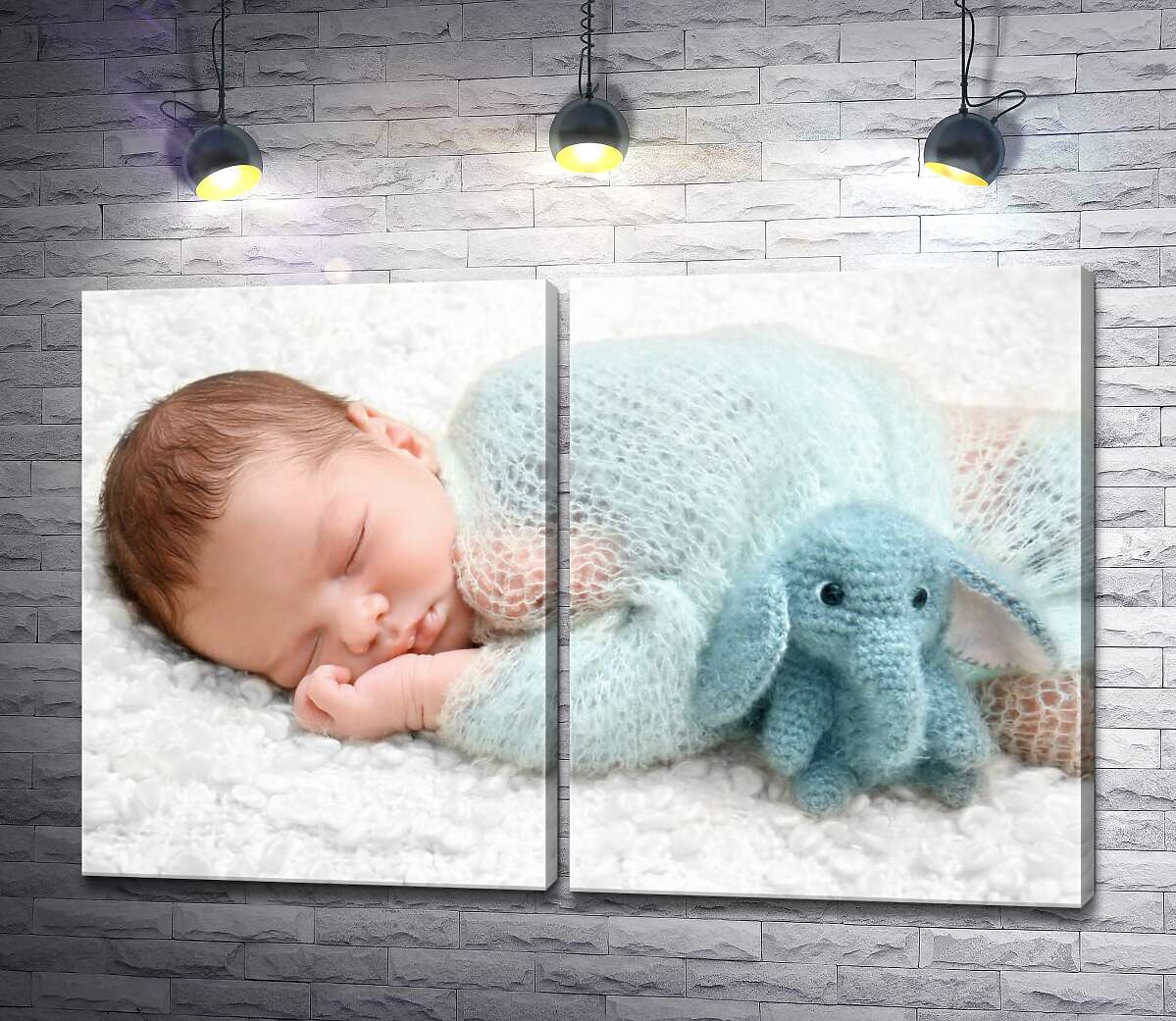 модульная картина Сон младенца оберегает мягкий слоник