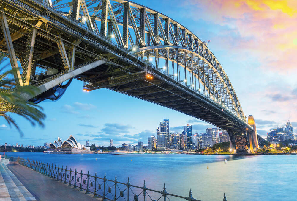 картина-постер Сиднейский мост на фоне небесной лазури
