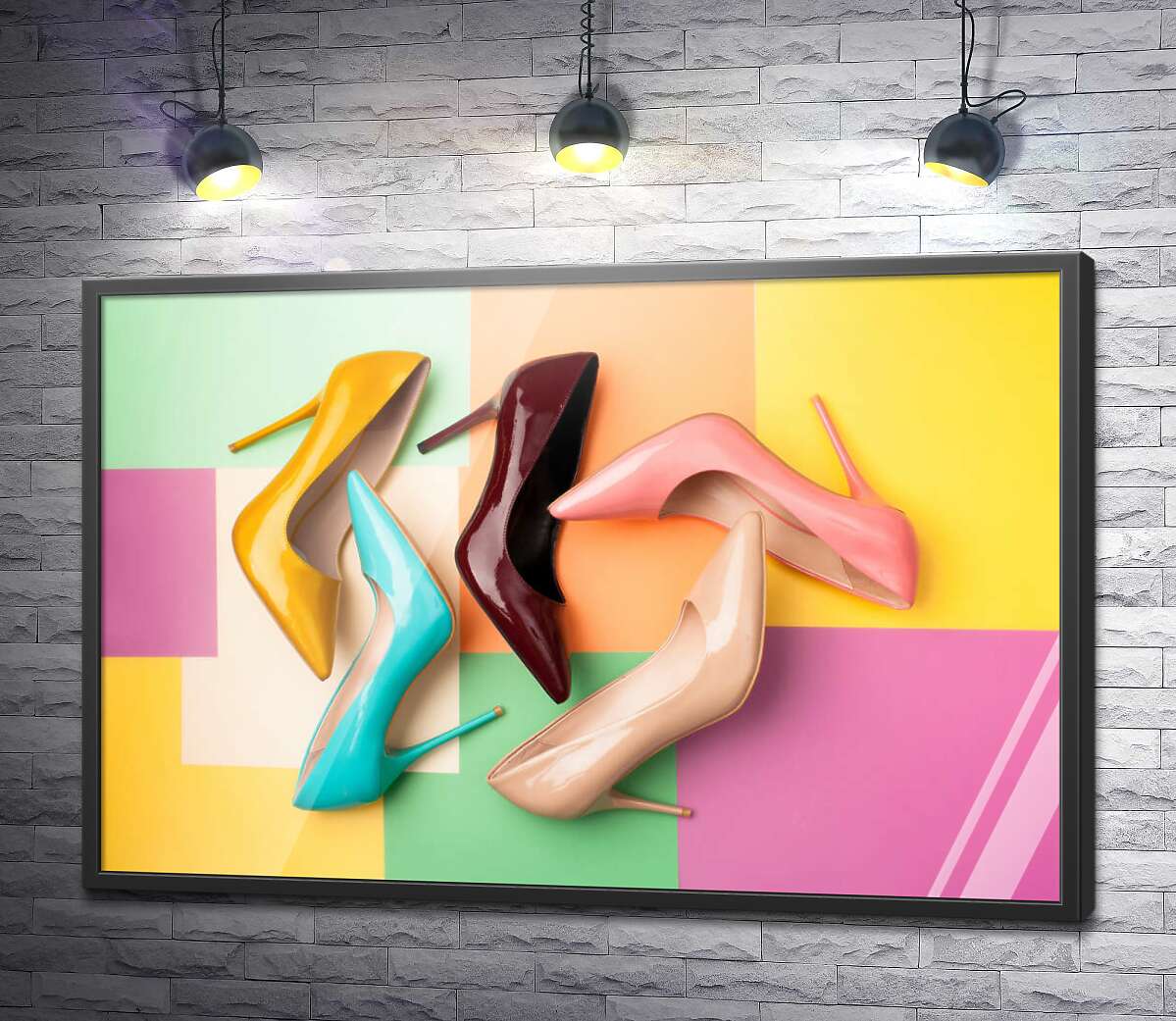 постер Разноцветные женские туфли на шпильке