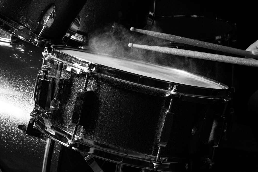картина-постер Брызги от игры на барабанах