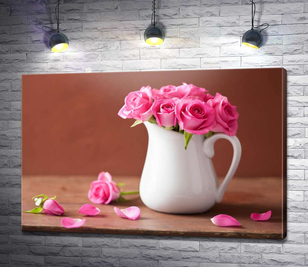 картина Нежные розы в декоративной вазе