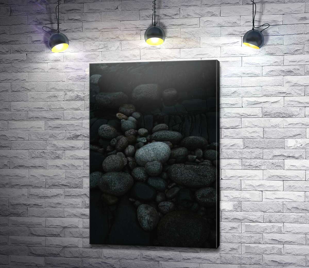 картина Морские камни в темноте