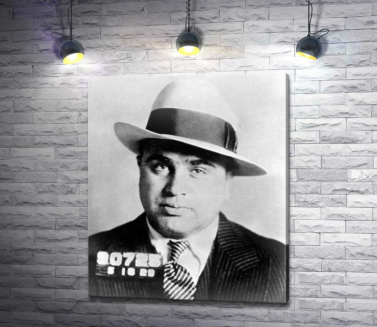 картина Фото Аль Капоне в полицейском участке